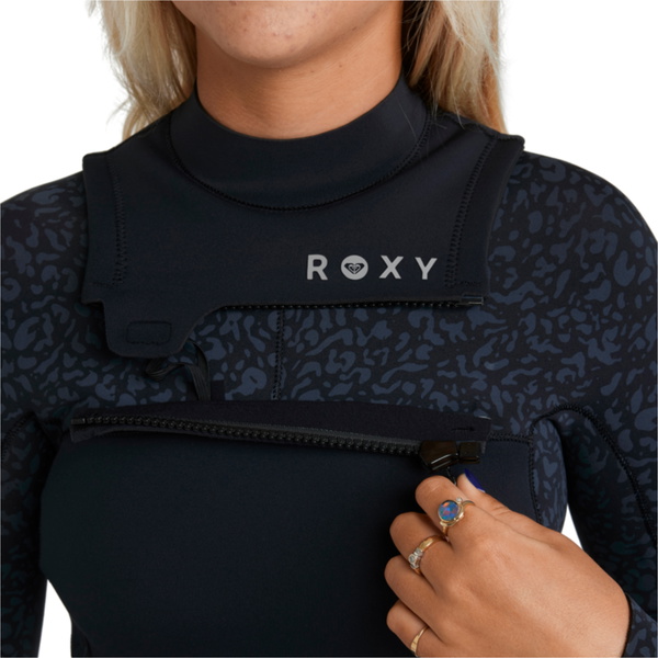 Roupa De Mergulho Feminina Roxy Swell Natural 5/4mm Chest Zip Modelo 26BW213510 - Estampa Animal - 2025